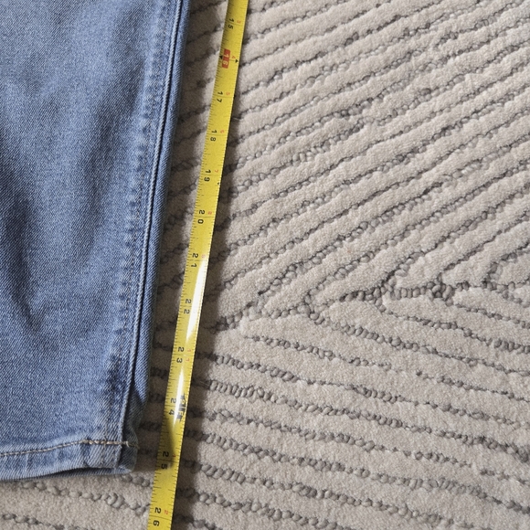 American Eagle women mom jean 4S Short Stretch Comfy French Girl Minimalist - Picture 12 of 14